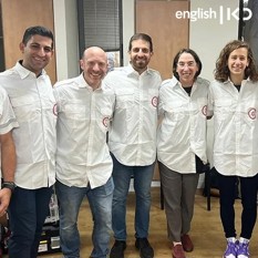Volunteer doctors with Magen David Adom