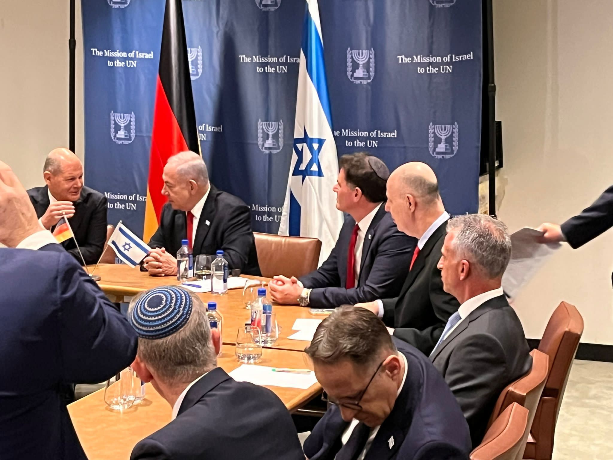 ראש המוסד דדי ברנע בפגישה של נתניהו עם קנצלר גרמניה
