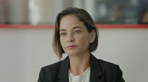 "בבסיס של כל משפחה יש חומר לסרט אימה": בת חן סבג חוזרת למסך