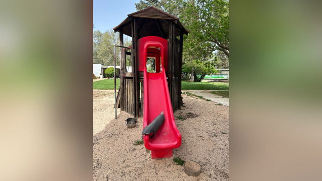 חלקי מיירט נפלו על מתקן לילדים בגן שעשועים בקיבוץ נאות מרדכי
