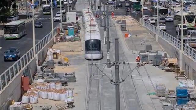 שרון עידן – הרכבת הקלה