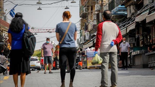 צפירת יום השואה בשוק מחנה יהודה בירושלים, אפריל 2020