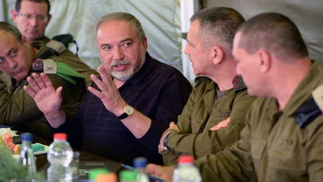 שר הביטחון אביגדור ליברמן בסיור באוגדת עזה