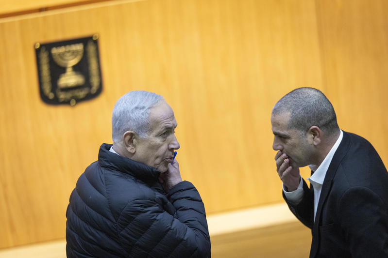 יו"ר הקואליציה אופיר כץ עם ראש הממשלה בנימין נתניהו