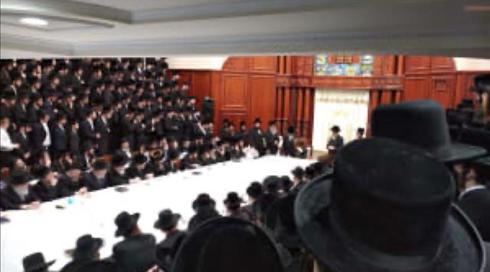 הטיש בחסידות סדיגורה בבני ברק נערך למרות הבנות מוקדמות שלא לקיימו