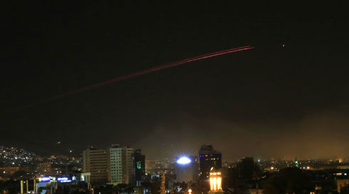 דיווח בסוריה: 40 לוחמי חיזבאללה נהרגו בתקיפה סמוך לגבול עיראק