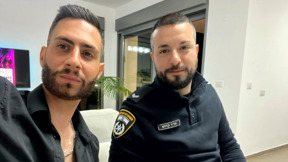 חנוכה ראשון בלעדיו: בן זוגו של אדיר קדוש ז"ל מדליק נר שני של חנוכה