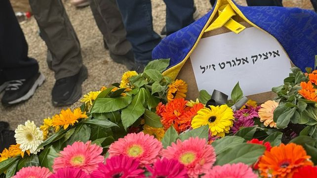 קברו של איציק אלגרט