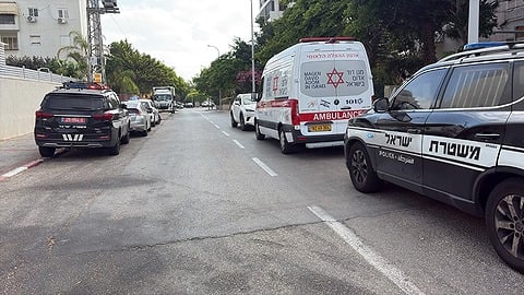אמבולנסים וניידות בדירת האישה באשדוד