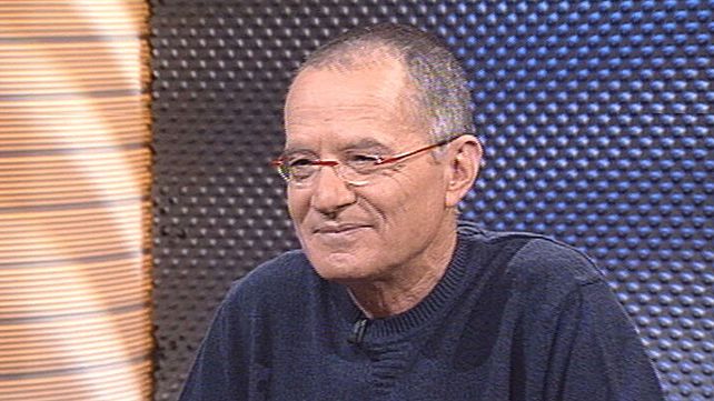 מנשה רז בתוכנית "בנעלי בית" בטלוויזיה החינוכית, 2007
