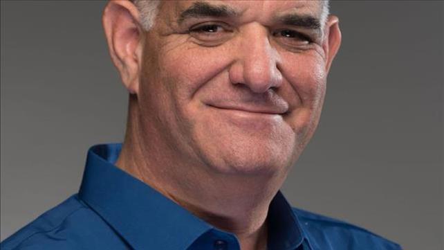 העיתונאי שגיא בשן 