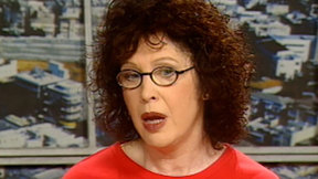 דליה רביקוביץ. 2001
