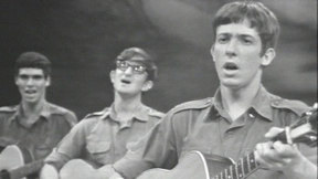 גידי גוב ואפרים שמיר במסגרת להקת הנח''ל. 1972