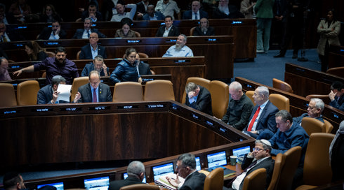 המחיר הכלכלי של המלחמה: משרד האוצר חותך בחדות את תחזית הצמיחה של המדינה