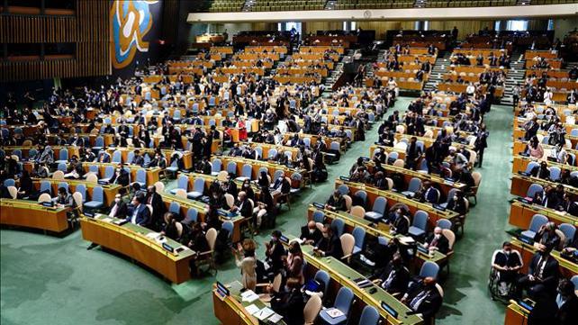 מחיאות כפיים בעצרת האו"ם לאחר אישור הגיוני של רוסיה