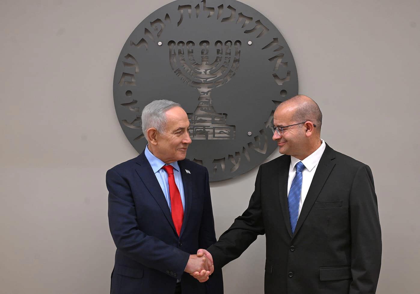 ראש המוסד הנכנס רומן גופמן עם ראש הממשלה בנימין נתניהו