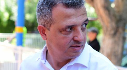 3 צעירים איימו בנשק על ראש עיריית רמת גן כרמל שאמה הכהן