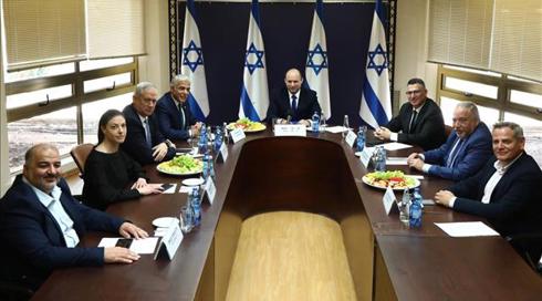 חלוקת הכספים הקואליציוניים: ההבטחות של חברי הקואליציה מול המציאות