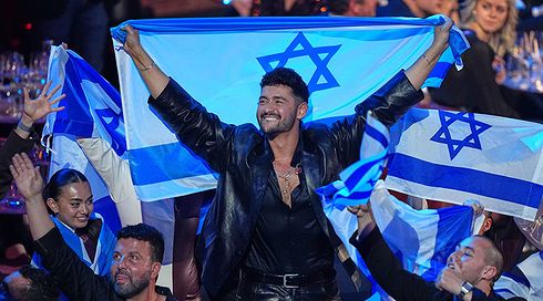נועם בתן בגמר אירוויזיון 2026 בווינה, בחודש מאי