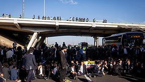 הפגנת חרדים נגד מעצר עריקים
