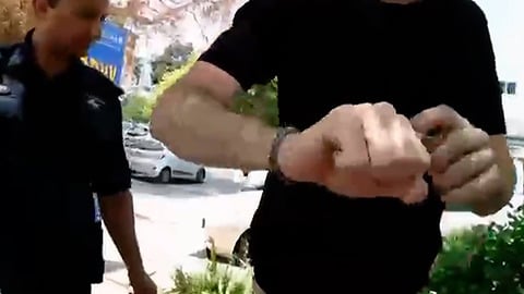 באגרוף או בסכין? הוויכוח בכביש הסתיים בדקירה, אך בחקירה הגיעה תפנית