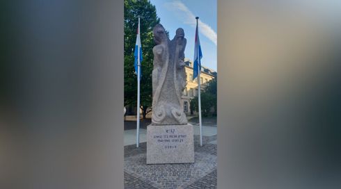 זיכרון השואה: המגמה העולמית היא התמקדות בסיפורי חסידי אומות עולם