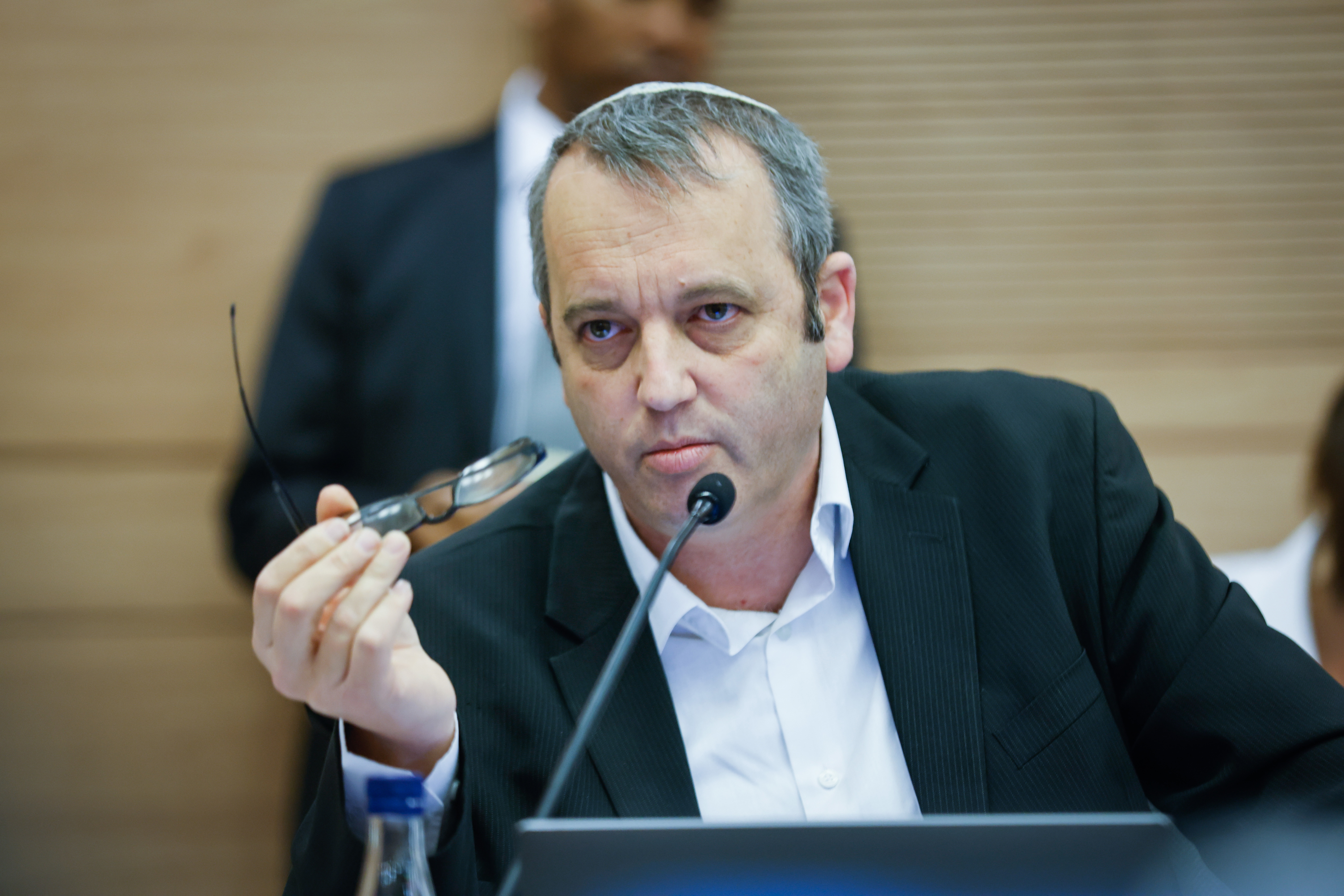 גלעד קריב