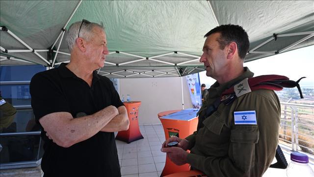 הרצי הלוי, בני גנץ