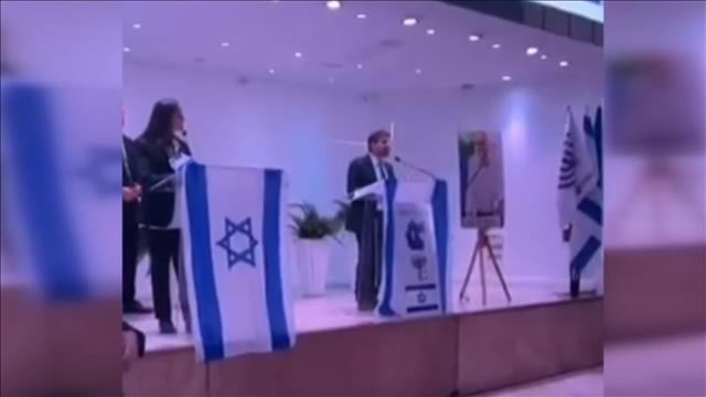 סמוטריץ' נואם עם מפה של ישראל שכוללת את ירדן, מרץ 2023