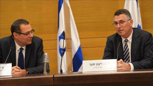 גדעון סער, צבי האוזר