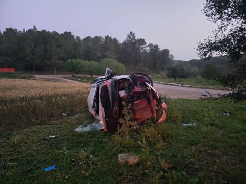 הרכב שהתהפך בזירת התאונה סמוך לקריית גת