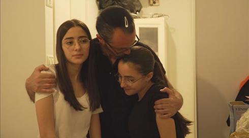 משפחתה של לורה יצחק לומדת להסתגל לחיים בלעדיה