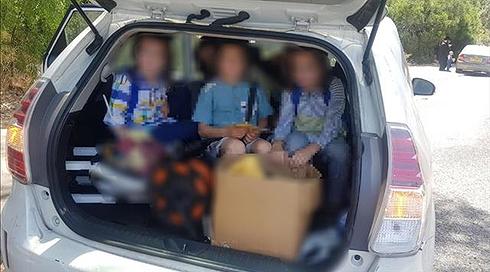 ההסעה לא הגיעה: המשטרה עצרה נהג שהסיע 7 ילדים בתא מטען (1)