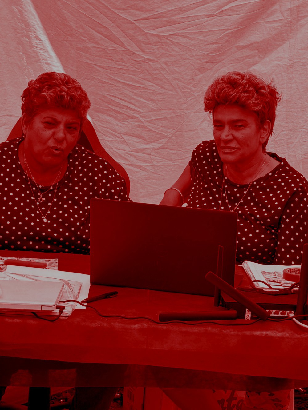 להיכנס לנעליים של רחל מאופקים: "היא יצרה סיטואציות, ביימה. גם אותם"