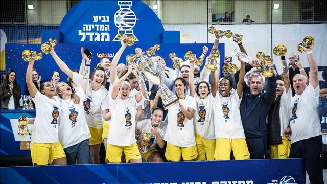 מכבי אשדוד זכתה בגביע המדינה בכדורסל נשים