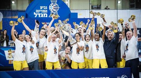 מכבי אשדוד זכתה בגביע המדינה בכדורסל נשים