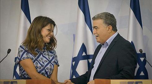 פעילי העבודה לפרץ: חזור מההחלטה שלא להתאחד עם ברק ומרצ