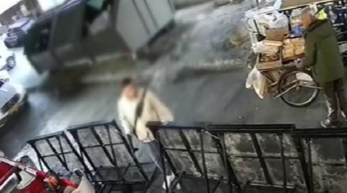 תיעוד: תושב חולון הגיע חמוש בנשק למועדון בתל אביב - לאחר שהורחק ממנו
