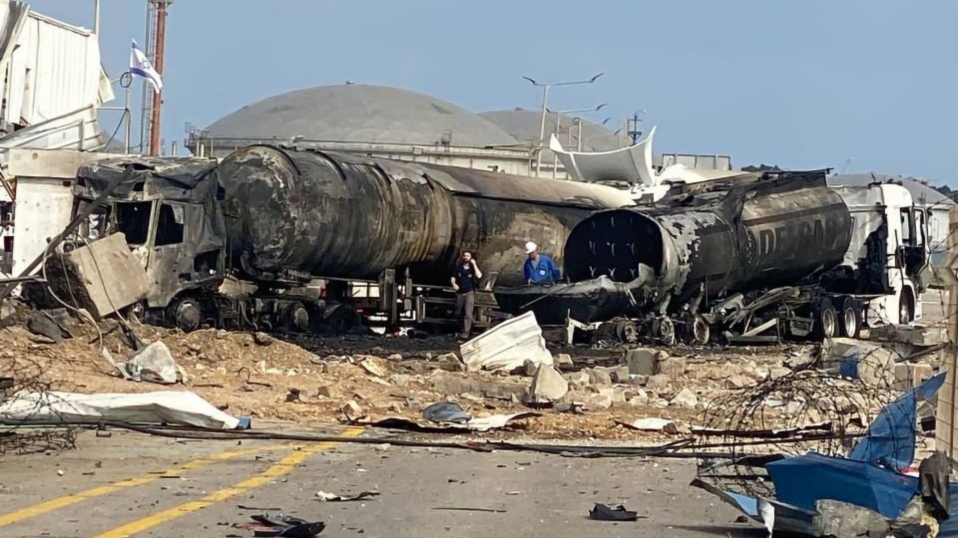 זירת פגיעת הטיל באזור חיפה שהו בבתי הזיקוק בעיר, היום