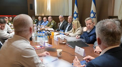 למרות שובו של נתניהו היום: הקבינט ידון בשלב ב' רק בהמשך השבוע