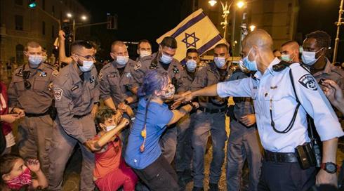 קצין המשטרה האחראי על הפגנות בלפור נדבק בקורונה