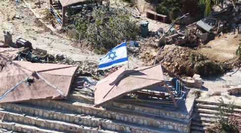 בצה"ל השיגו שליטה במרון א-ראס והניפו בו את דגל ישראל
