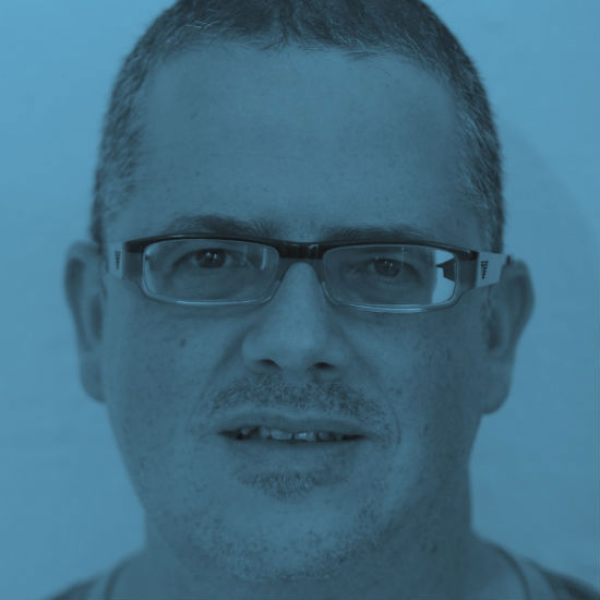 עדי עסיס | "שירה העיפה אותי לשמים"