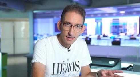 למה הילד של שאול תלוי ב"אבא אמא הפקות"?