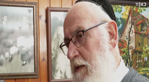"ביום הזיכרון אני עומד בצפירה, אבל לא מעבר"