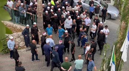 ראש מועצת ג'וליס על המאבק מול אנשי הדת: "כמו לדבר עם אנשים מימי הביניים"