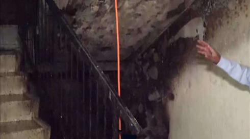 בגלל סכסוך שכנים: בן 15 הצית בניין מגורים באשקלון