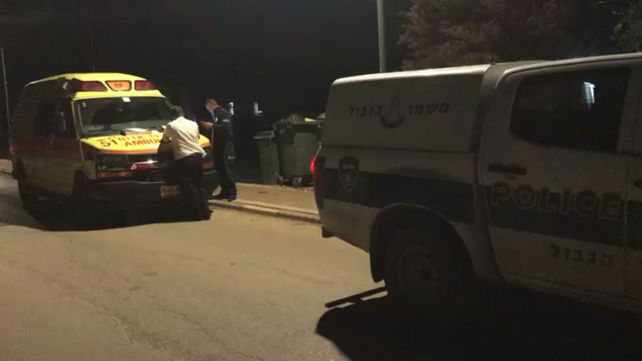 זירת הדקירה, הערב במושב רווחה