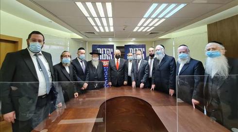 הח"כים פרוש ואייכלר לרה"מ: תבטיח שתעניק למישהו אחר מגוש הימין שנה וחצי בראשות הממשלה