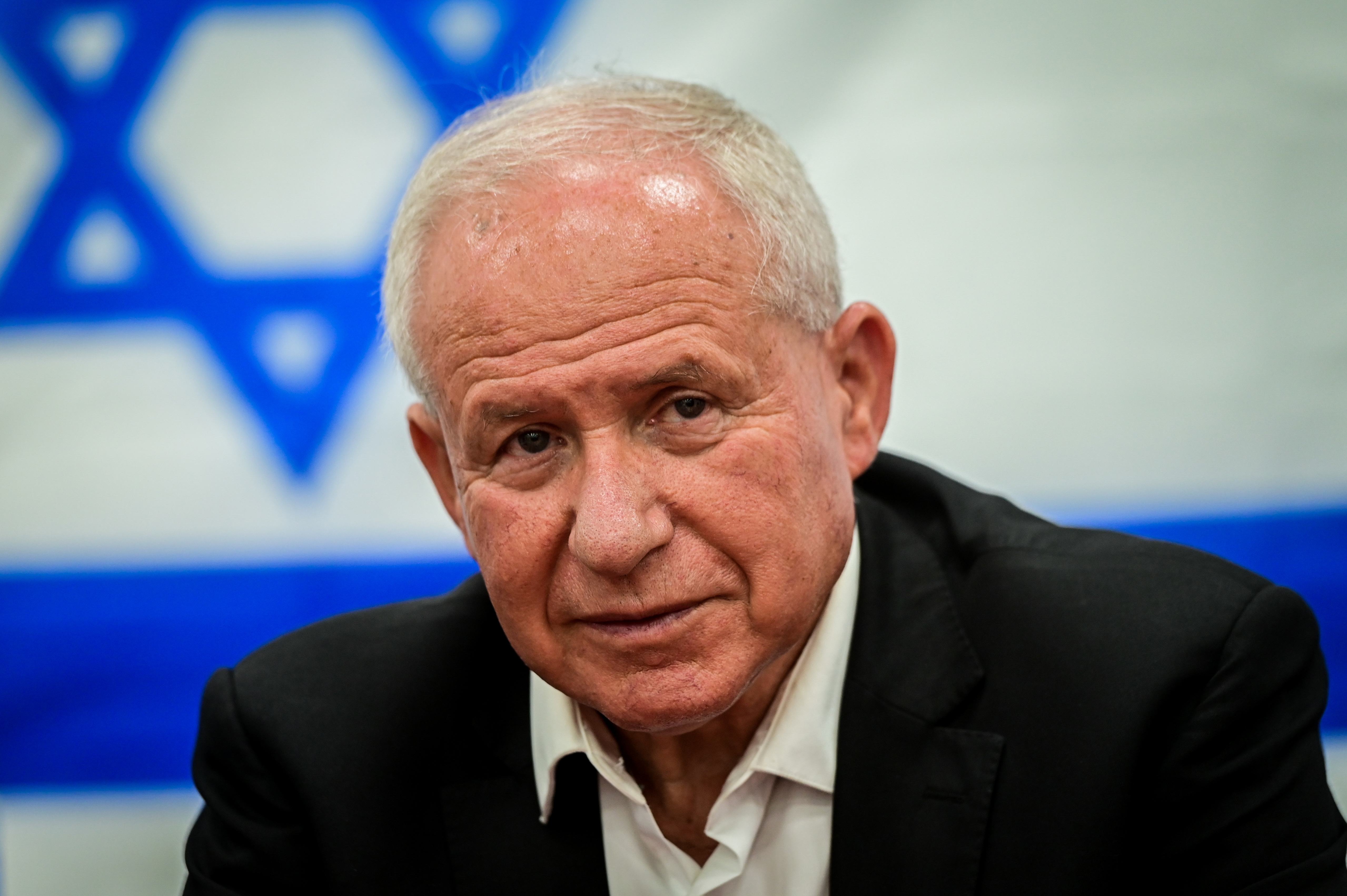 אבי דיכטר